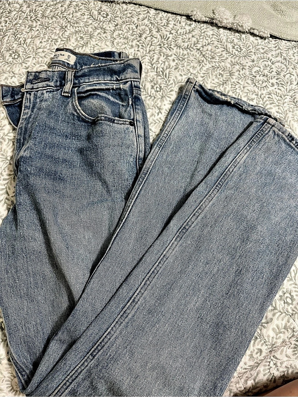 Abercrombie & Fitch The '90s Straight Ultra High Rise Jeans Waist 25